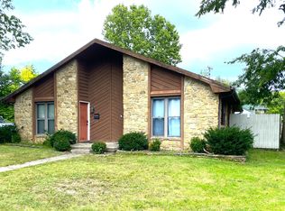 608 E Thompson St, Edinburgh, IN 46124