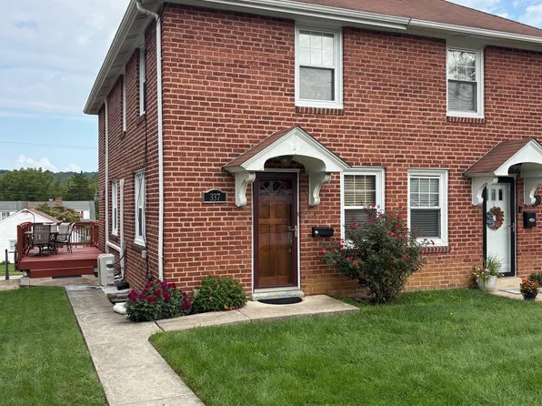 337 W Pennsylvania Ave, Downingtown, PA 19335