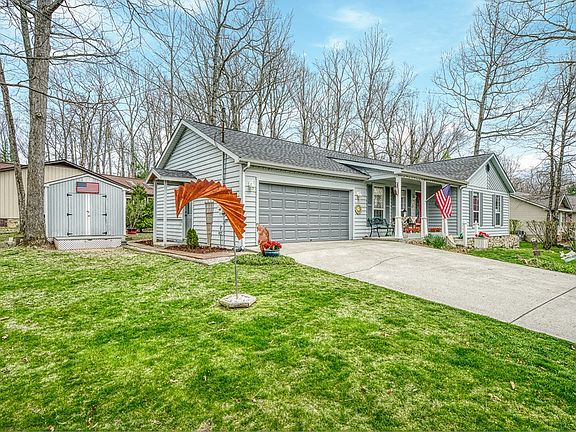 4th image of 214 Overlook Ln