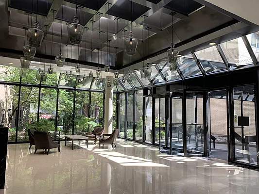 Rented by R New York | media 14