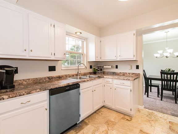 3rd image of 5157 Minuteman Ct
