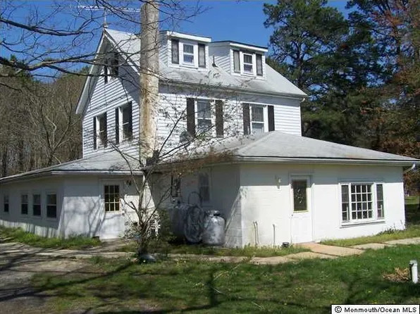 680 Hulses Rd, Howell, NJ 07731