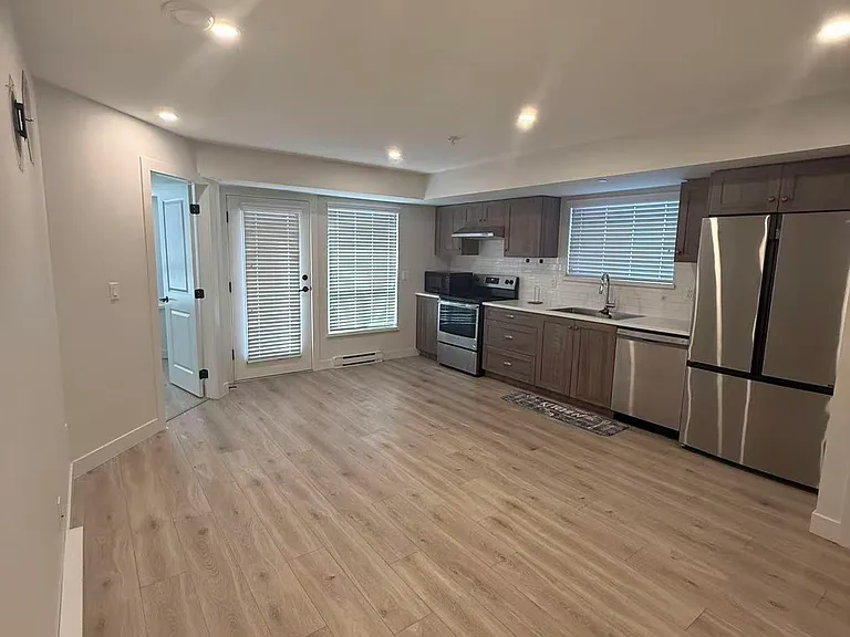 1100X Harris Dr #BASEMENT — Photo 2
