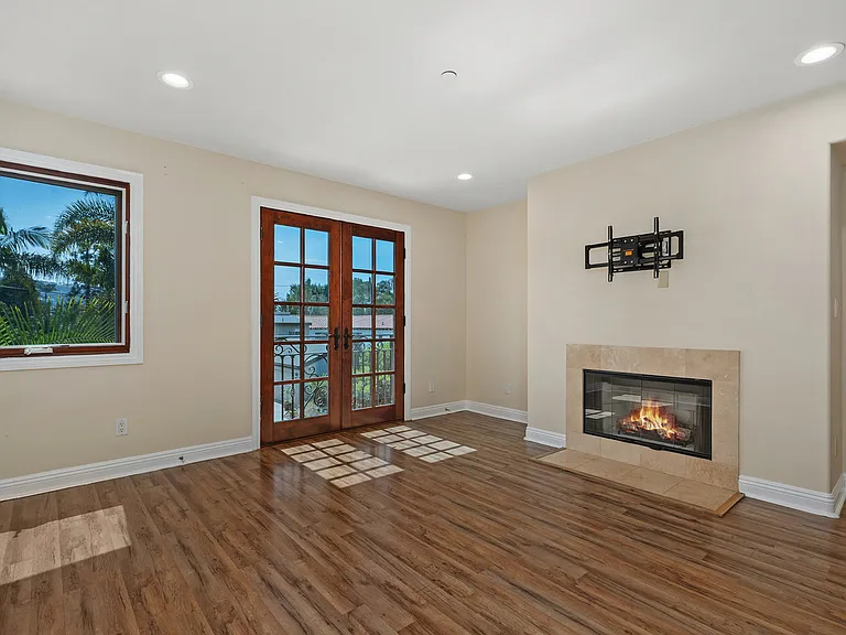 148 W Marquita #B — Photo 19