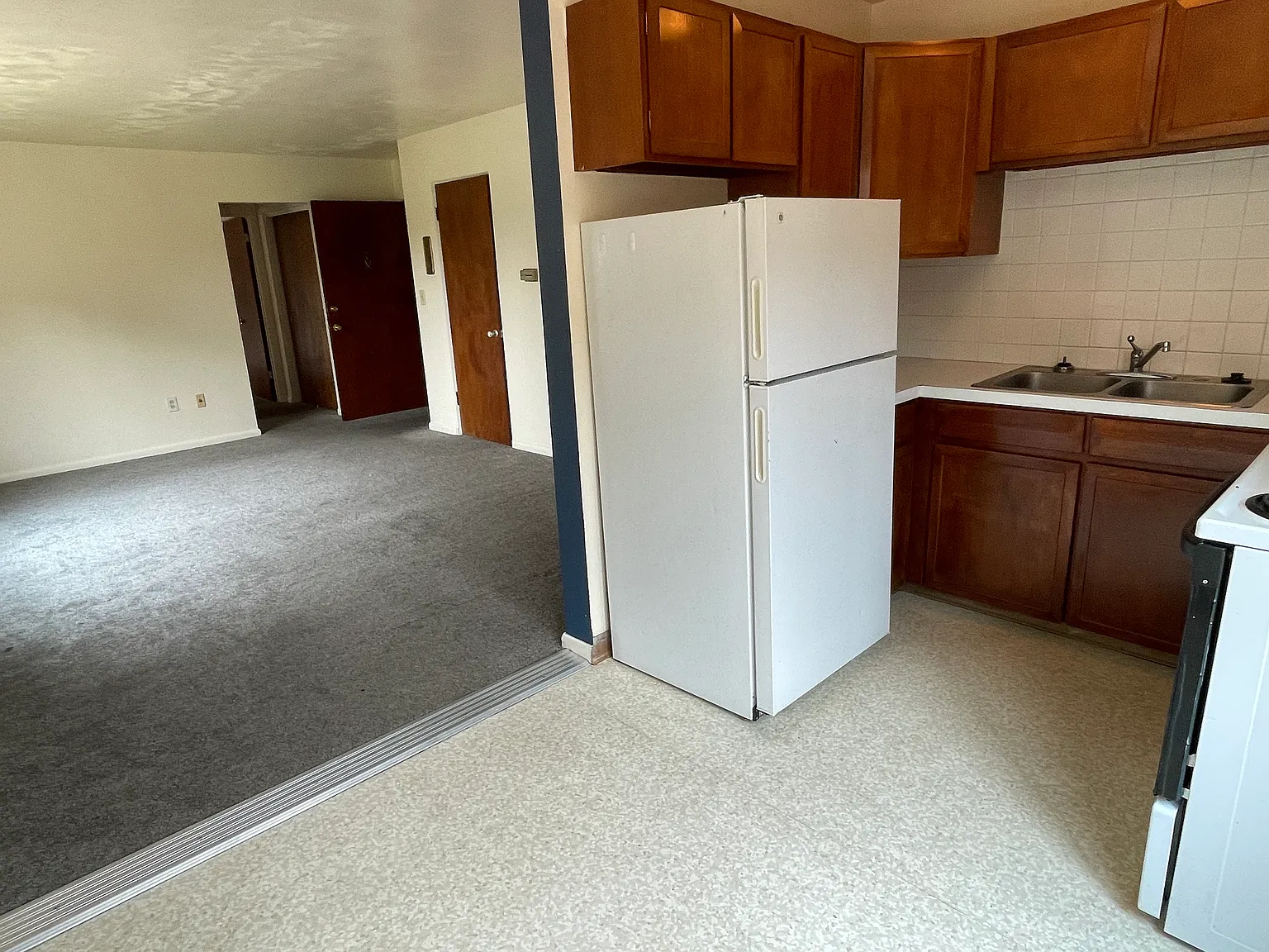 1 bed, 600 sqft, $995 — Photo 3
