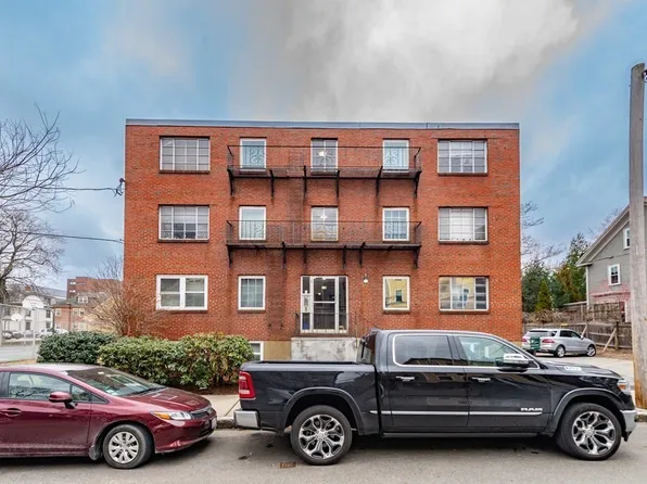 28 Wendell St, Cambridge, MA 02138