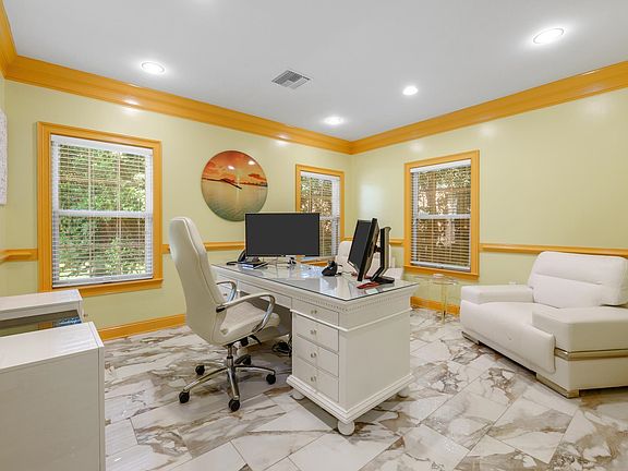 3rd image of 1824 Miccosukee Commons Dr #1
