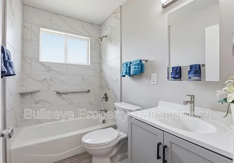 1721 E Moreland St #2 — Photo 13