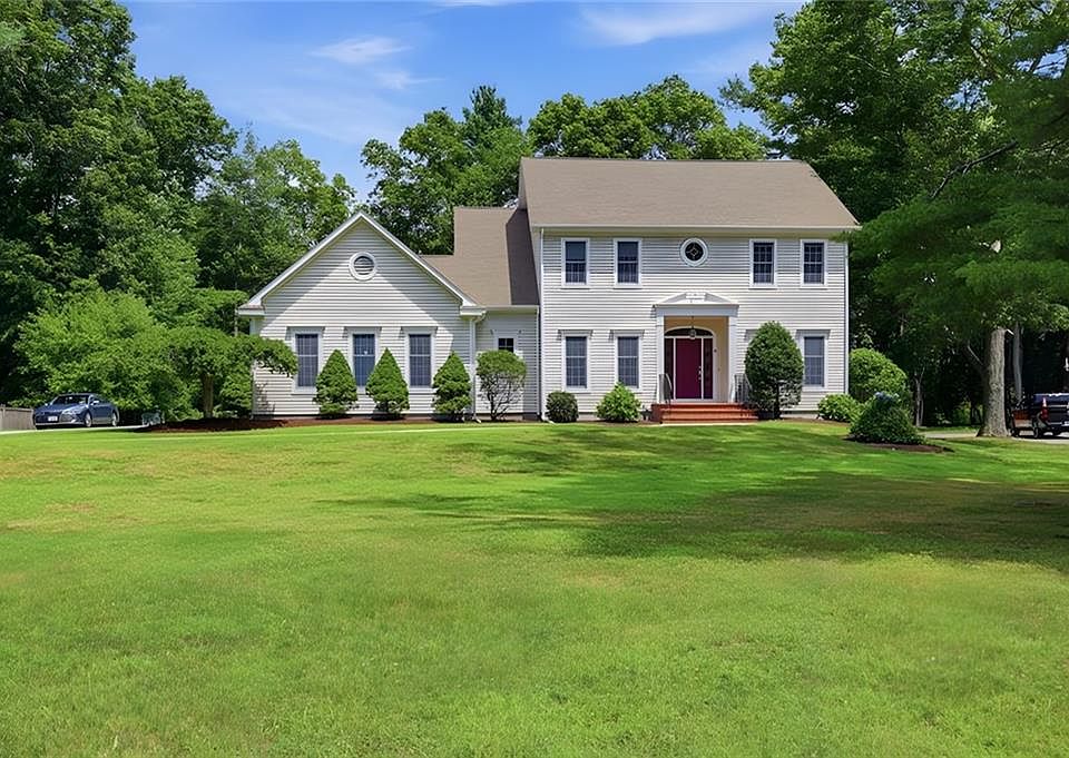 1st image of 3 Connor Ln