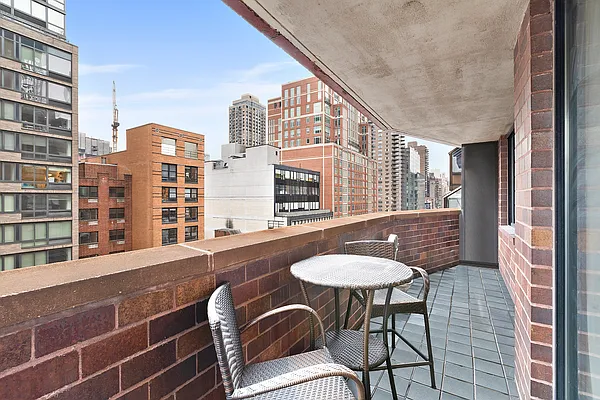 Sold by Douglas Elliman | media 8