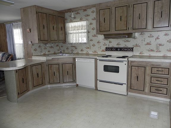 2nd image of 12 Sheri Ln