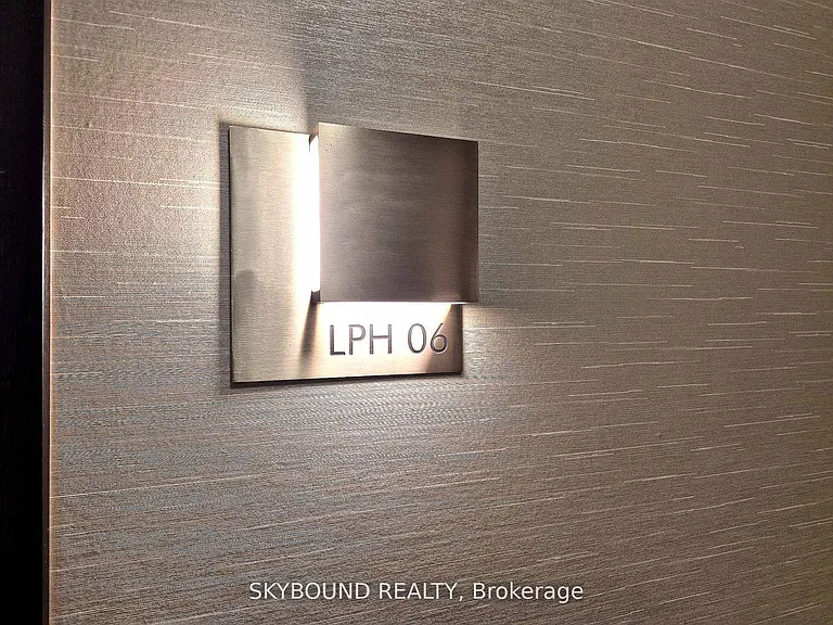 385 Winston Rd #6 — Photo 6