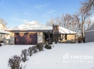 7570 Lanewood Ln N, Maple Grove, MN 55311
