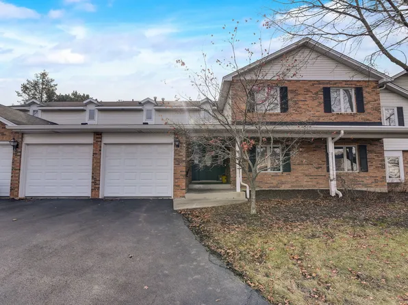 628 Dana Ct APT D, Naperville, IL 60563