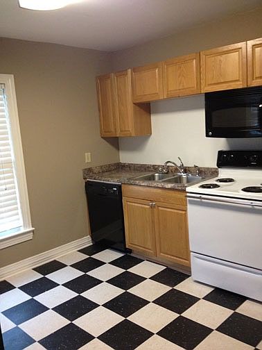2nd image of 1701 1st Ave