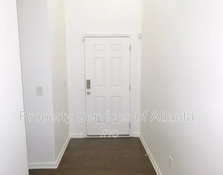 268 Stone Park Dr — Photo 3