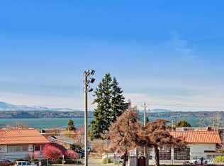 641 Bell St UNIT 201, Edmonds, WA 98020