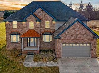 2077 Heiss Rd, Monroe, MI 48162