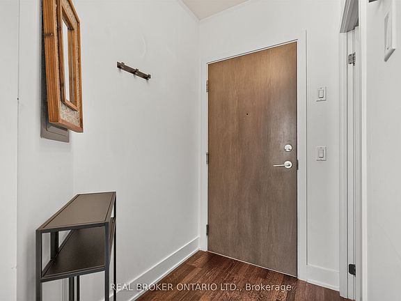 3rd image of 90 Trinity St #803