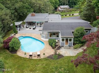 26 Grey Hollow Rd, Norwalk, CT 06850