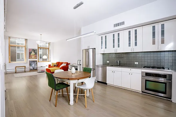 Sold by Skyward | media 2