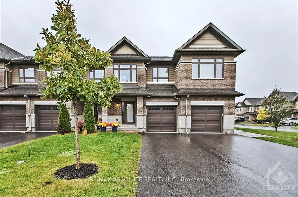 3 bed, $2,850 — Photo 1