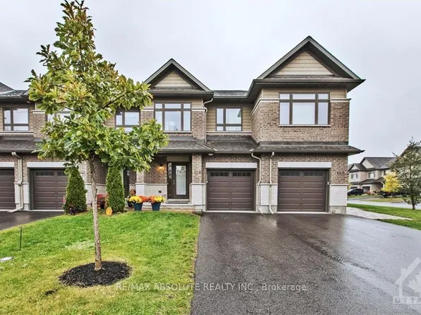 159 Woodhurst Cres, Ottawa, ON K2S 0T5