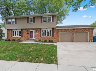 114 Golf Rd, Springfield, IL 62704