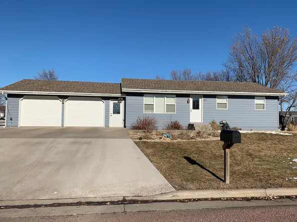 503 W Fir St, Parkston, SD 57366