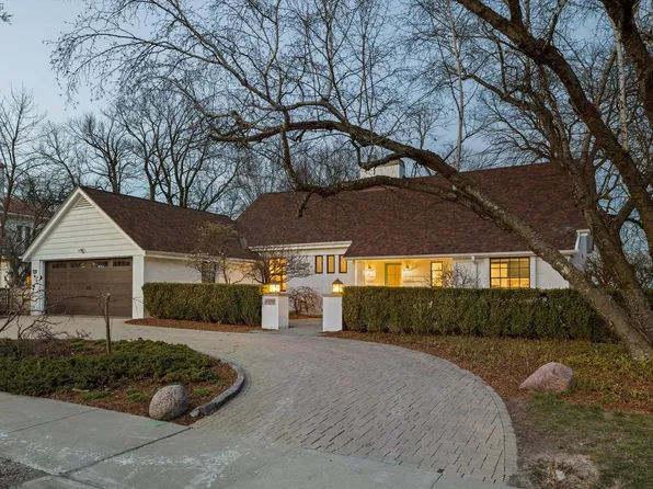 4150 North Lake DRIVE, Shorewood, WI 53211