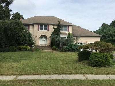 20 Denise Ct, Manalapan, NJ, 07726