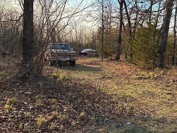 2nd image of 304 City Limit Rd