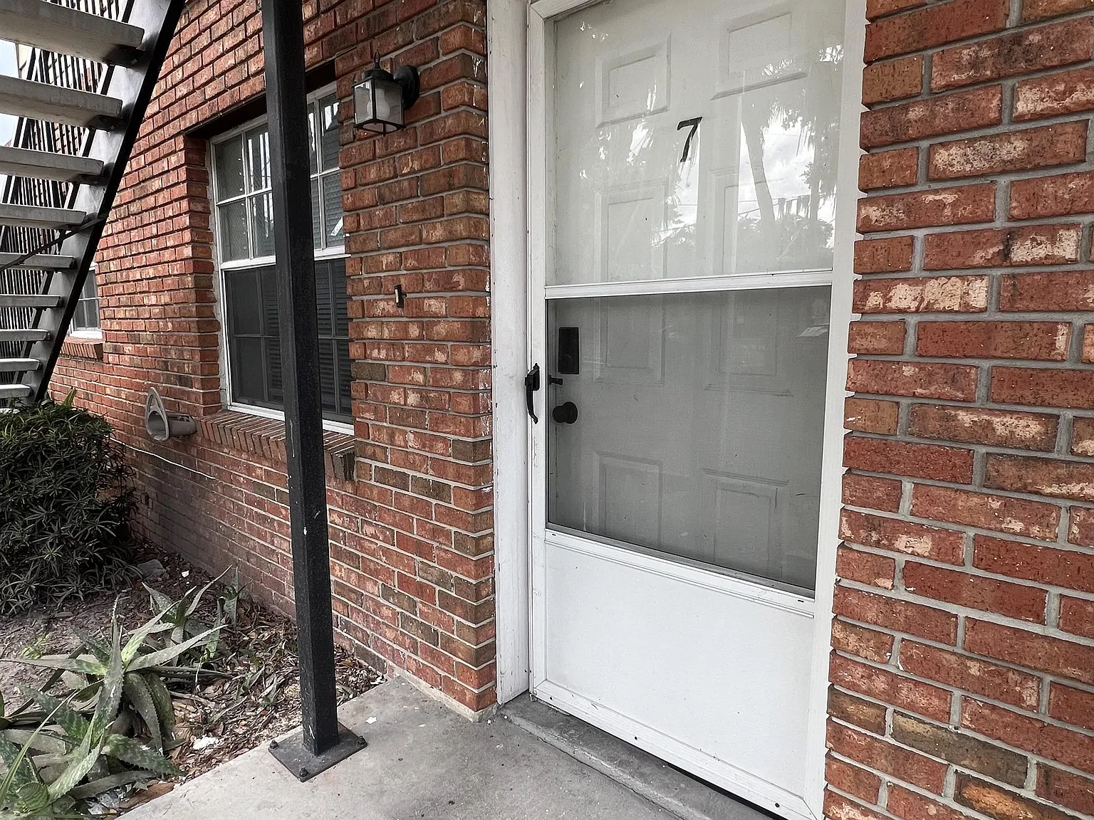 900 N Bay St — Photo 2