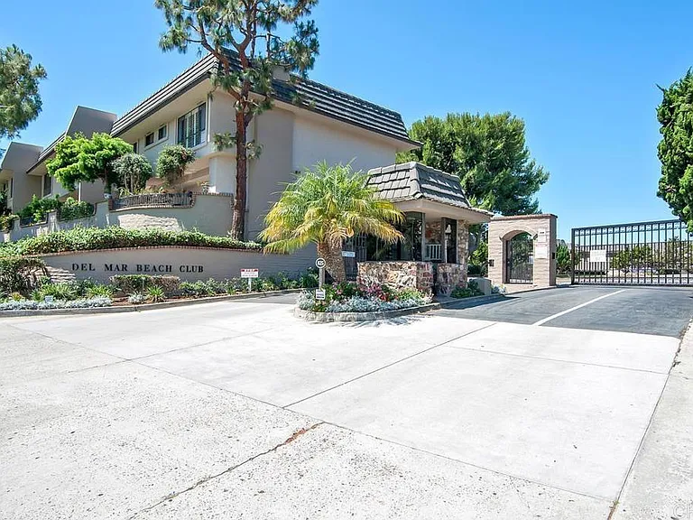 836 S Sierra Ave — Photo 31