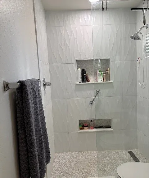 901 E Monona Dr — Photo 5