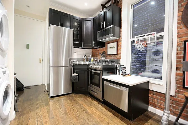 Rented by Voro New York | media 14