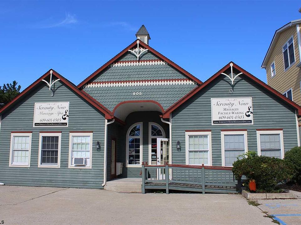 2nd image of 805 Bay Ave