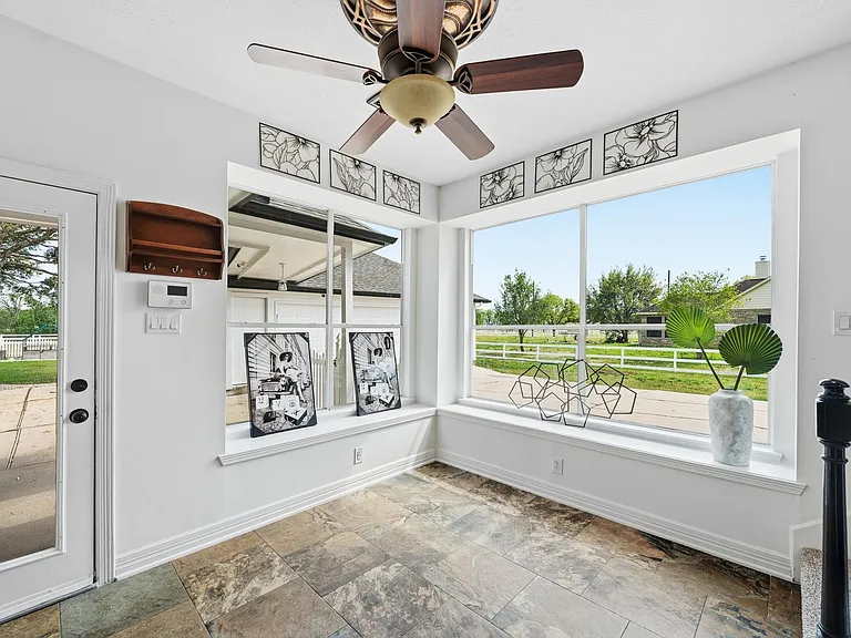 7211 Savannah Glen Ln W — Photo 17
