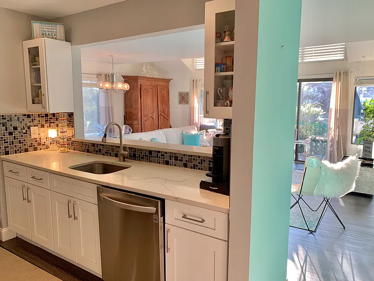 1465 E Putnam Ave #414 — Photo 8