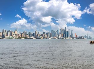 20 Avenue At Port Imperial APT 330, West New York, NJ 07093