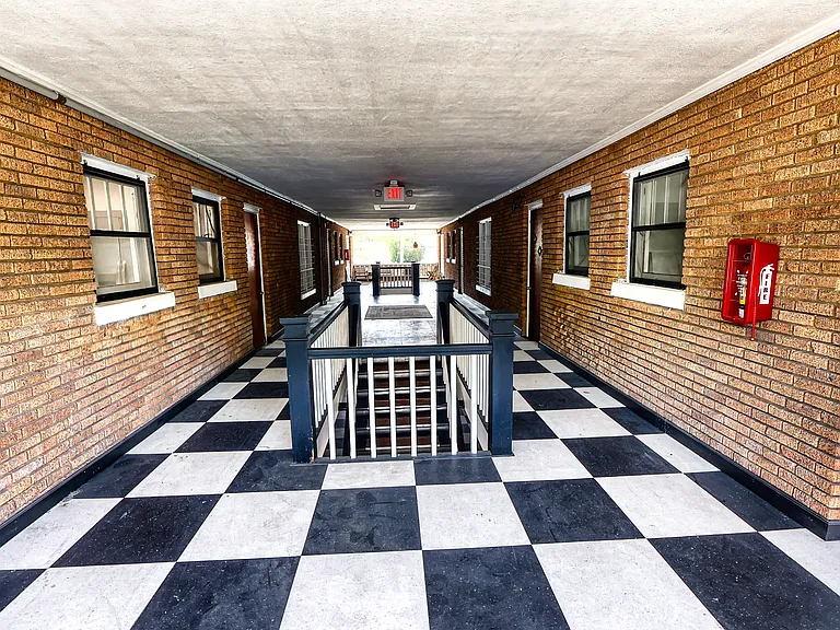 4015 N Seminole Ave #5 — Photo 8