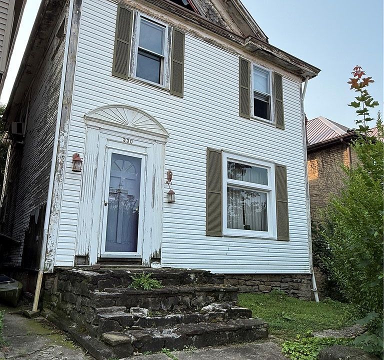 1st image of 330 Vine St