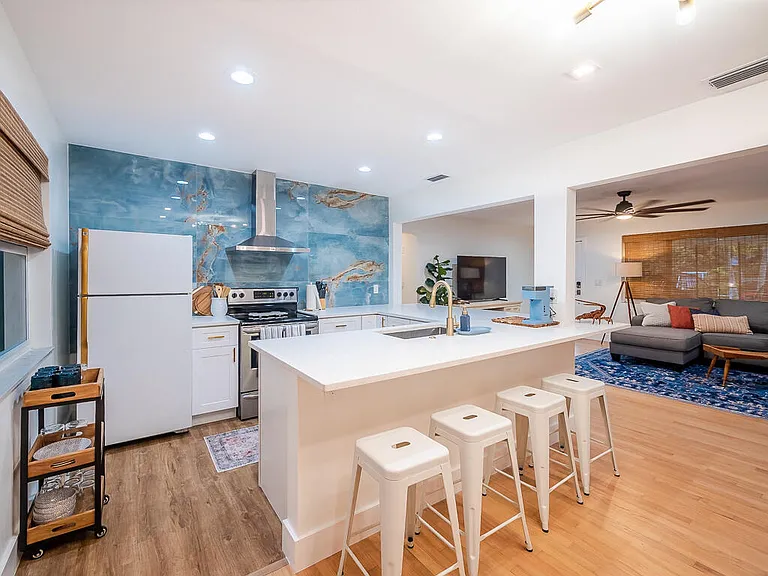 418 N Palmway — Photo 14