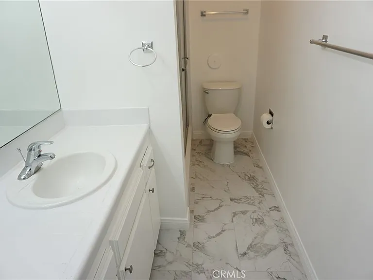 4610 Densmore Ave #20 — Photo 32