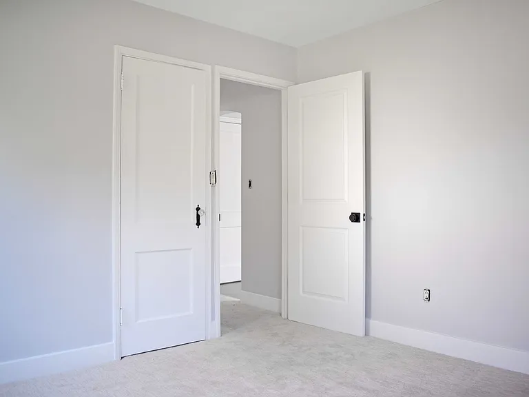 905 Burchfield Rd — Photo 20