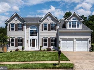 2812 Myrtlewood Dr, Dumfries, VA 22026