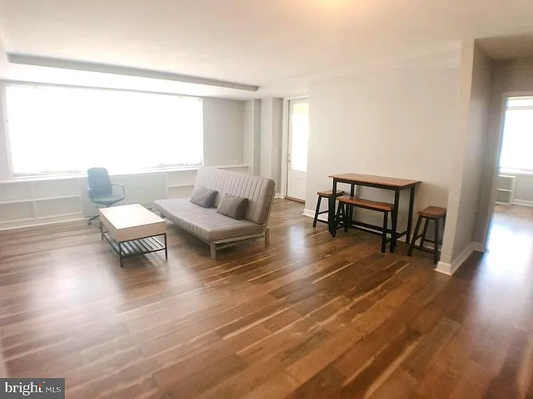 1111 Arlington Blvd #319 — Photo 14