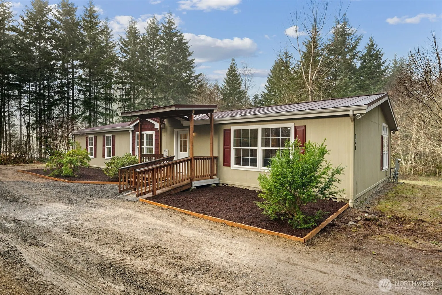 121 E Adam Lane photo 1