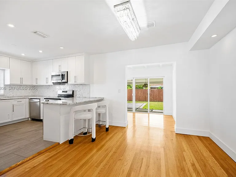 4355 SW 2nd St — Photo 5