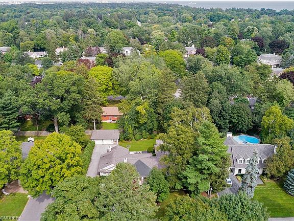 2nd image of 215 Forestwood Dr